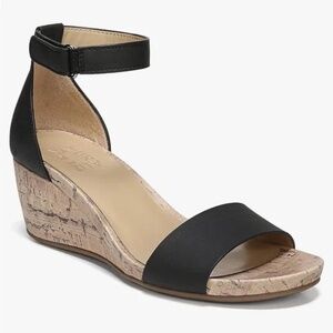 NEW 8.5 Naturalizer Areda Cork Platform Wedges Sandals Heels